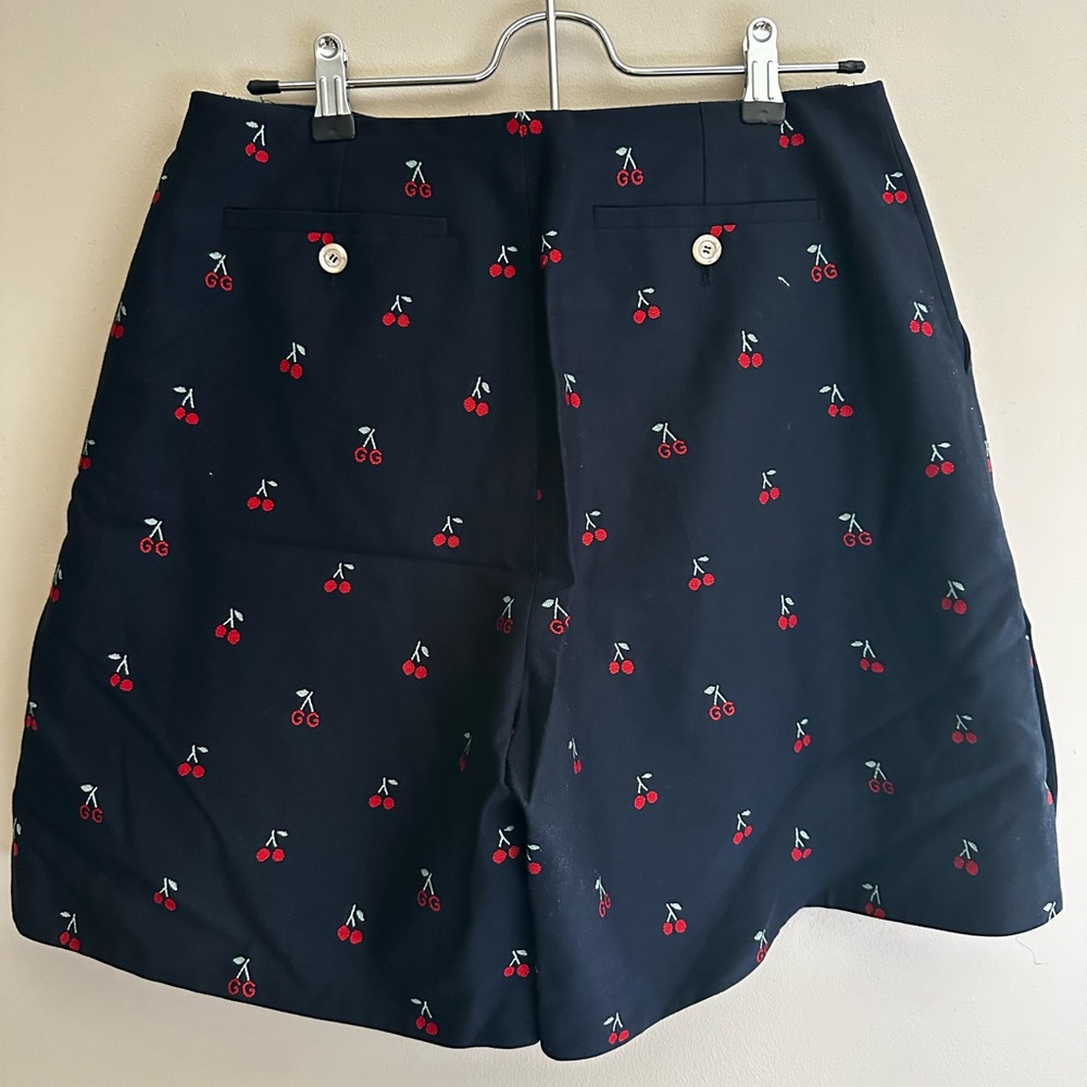 Gucci Cherry Print Navy Women's Shorts - Picture 2 of 7